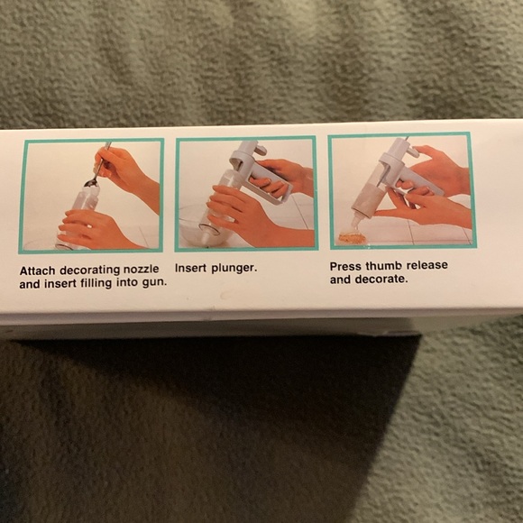 Hutzler Gerda Fun Gun for decorating cakes, cookies, etc.  Has 5 of 6 nozzles. - Picture 3 of 10